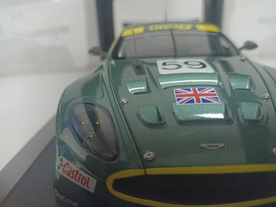 Autoart Aston Martin Dbr9 24 Lemans 2005 #59 Brabham Sarrazin Diecast 1/18-Y1-B3 - Immagine 4 di 4