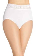 Wacoal Women's Subtle Beauty White Full Brief Underwear L49045 Size Medium
