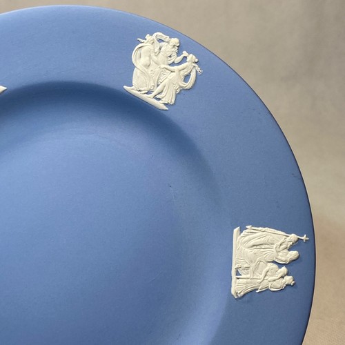 Wedgwood Jasper Blue With Ornate Cream Decorative Plate 6 5/8" - Picture 6 of 17