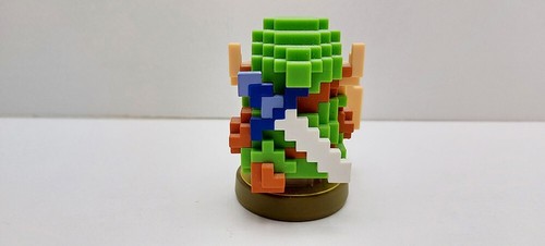 Amiibo "The Legend of Zelda" Link Pixel EUROPE VERSION - Picture 3 of 4