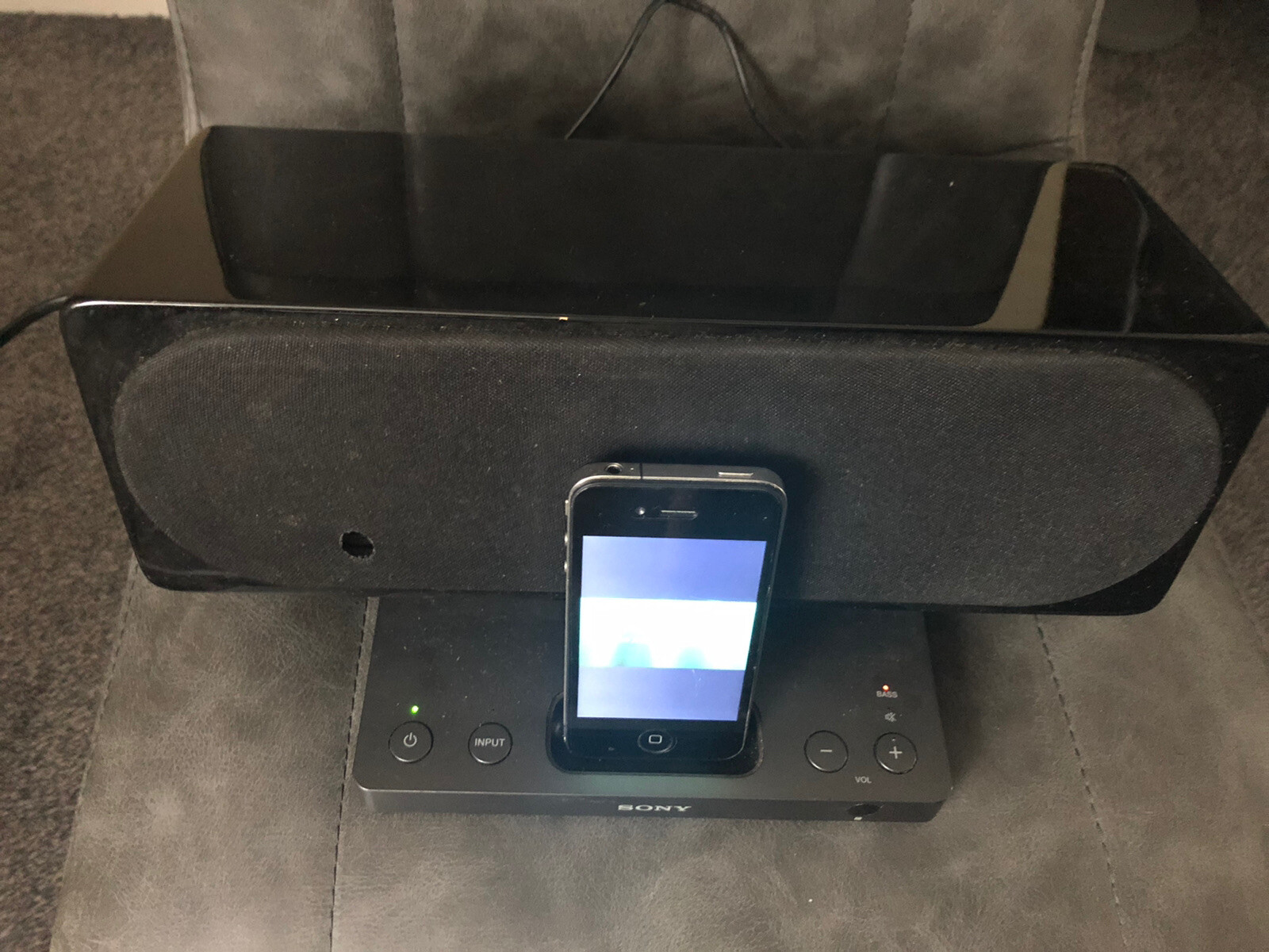APPLE IPHONE 4 PLUS SONY SRS-GU10iP SPEAKER IPHONE IPOD DOCK STEREO SYSTEM BLACK