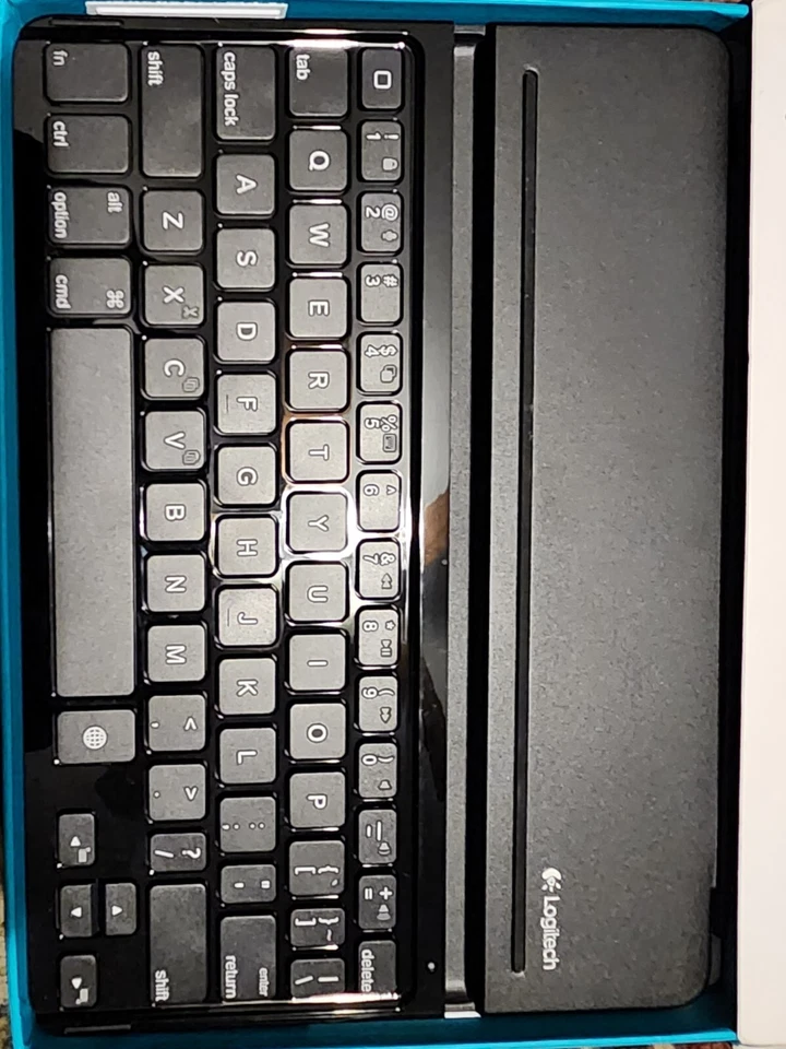 Новый Logitech беспроводной Bluetooth ультратонкая клавиатура чехол i5 для iPad воздуха - черный - Изображение 3 из 4