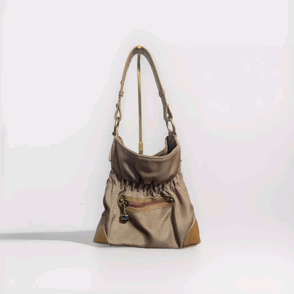 Bolso de hombro Kathy Van Zeeland adornado dorado Foto 2 de 3