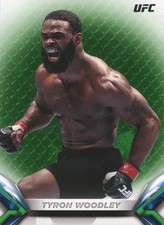 TOPPS 2018 UFC KNOCKOUT TYRON WOODLEY #17 52/199 GREEN PARALLEL CARD