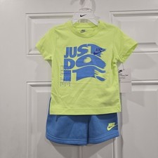 New Nike Little Boys T-Shirt  Shorts 2-Piece Set Size 2T Yellow / Blue