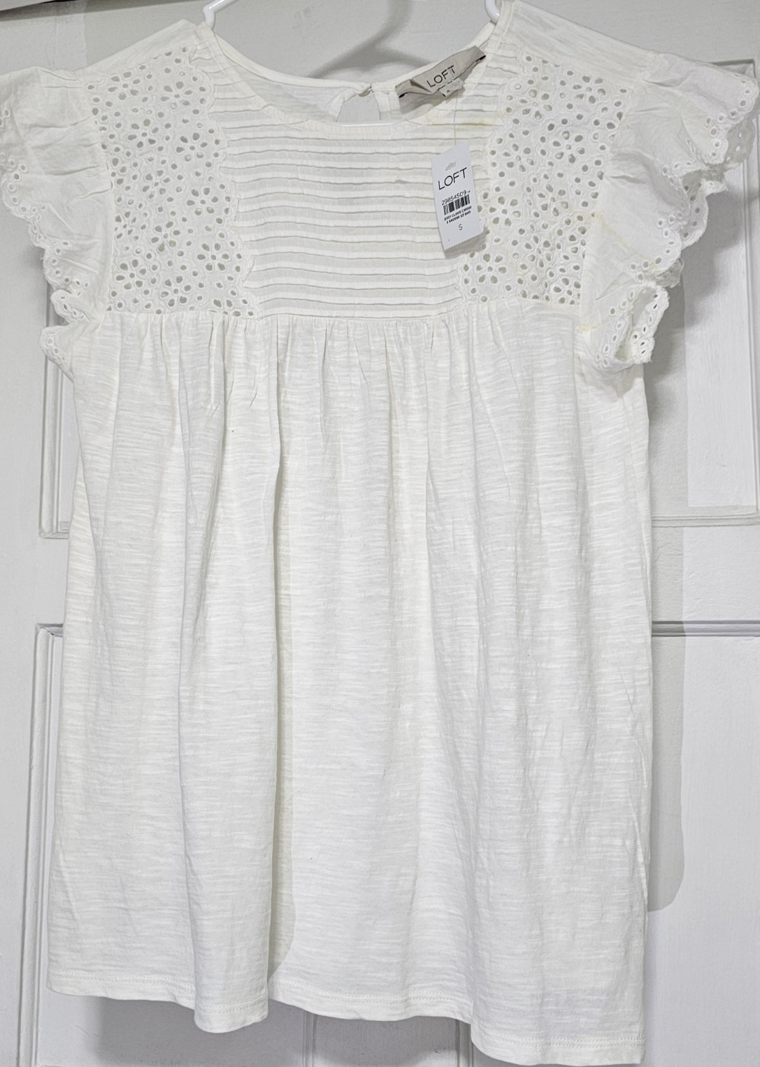 LOFT White Eyelet Ruffle Flutter Sleeve Blouse Round Neck Button S