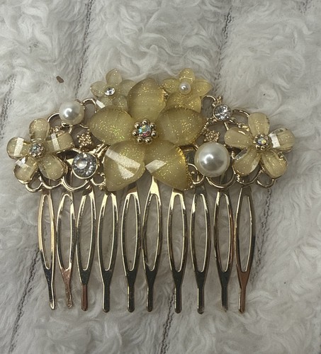 Gold Tone Bridal Hair Comb Metal Flowers Rhinestone Pearl Sparkle Glittery Retro
