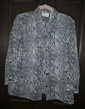 Womens Button Down Blouse Kathy Lee XL 16/18 Black And White Animal Print