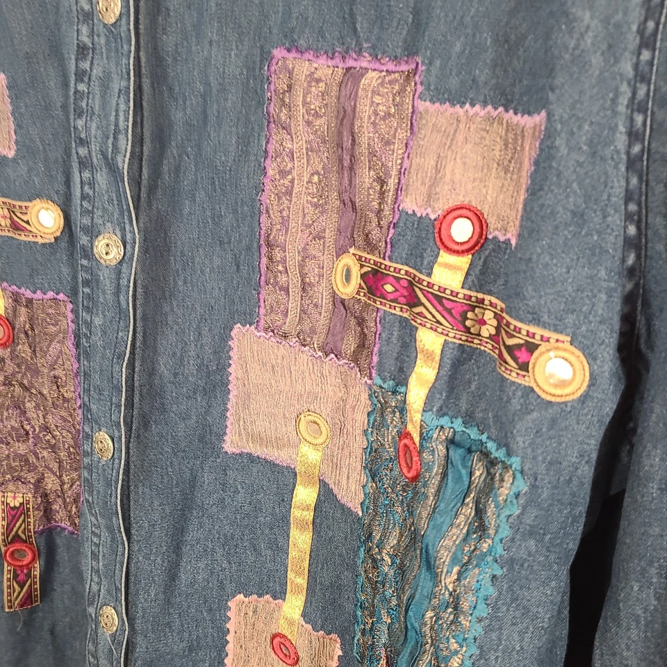 Camisa vaquera vintage de mujer años 80 abotonada 2XL azul bordado retazos Foto 2 de 4