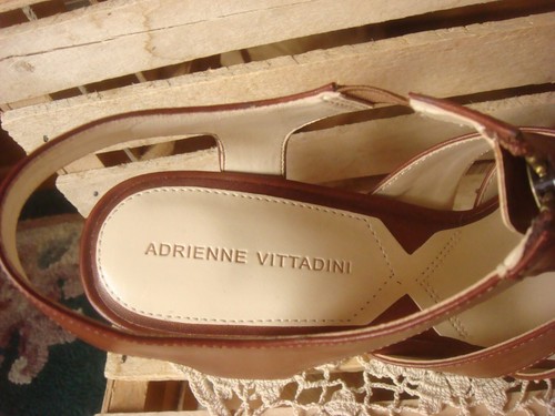 SANDALI NUOVI SENZA SCATOLA ADRIENNE VITTADINI PRISCILLA PELLE MARRONE RUGGINE ZIP TACCO ~7,5B - Foto 5 di 9