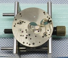 Platine empierrée (part 100) de mouvement Recta 1320