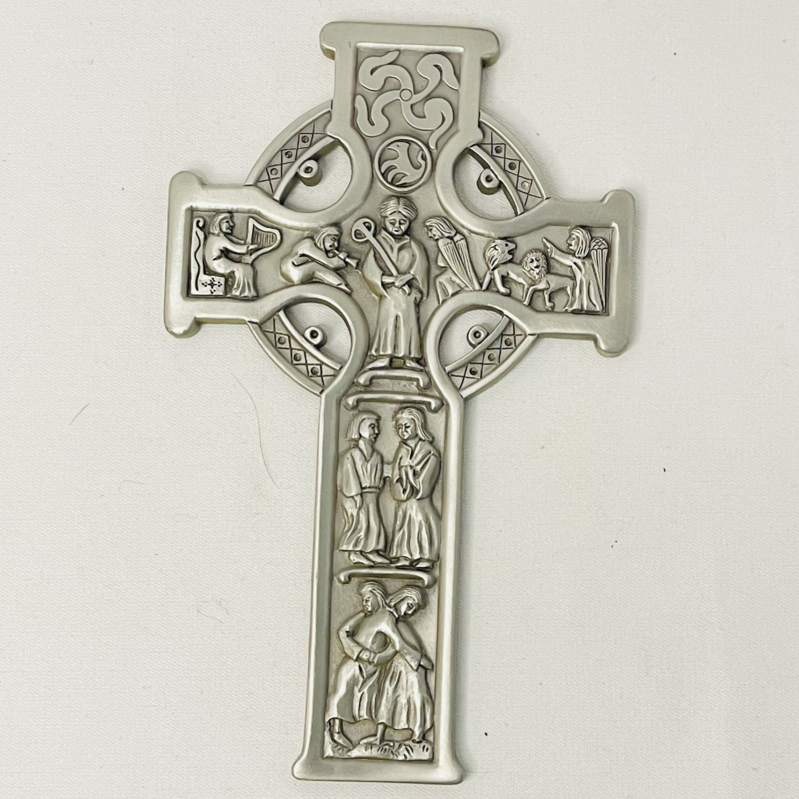 VINTAGE 1999 JEWELED CROSS CO. CELTIC PEWTER CROSS 8” WALL HANGING | eBay