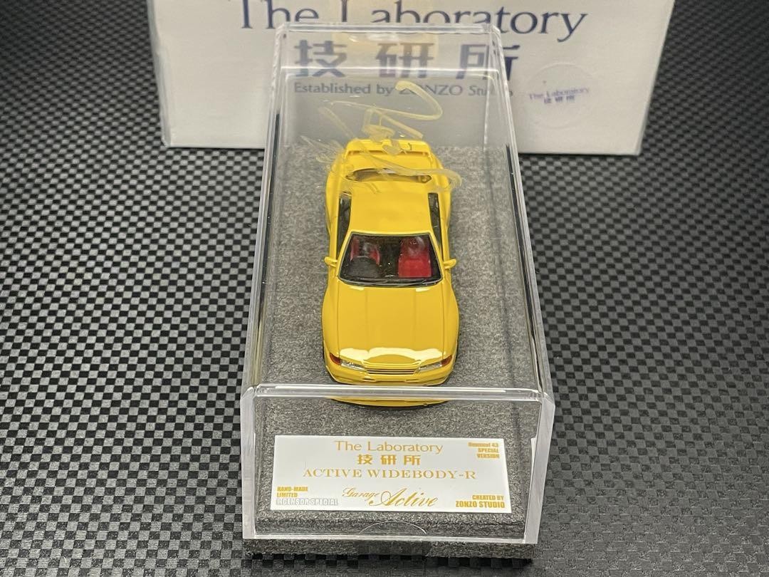 ZONZO STUDIO 1/64 R32 VERSION 黄色LIMITED s-l1200.jpg