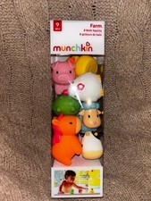 Munchkin Farm Bath Squirts 8-Pack 9M New in Box Great Baby Shower Gift