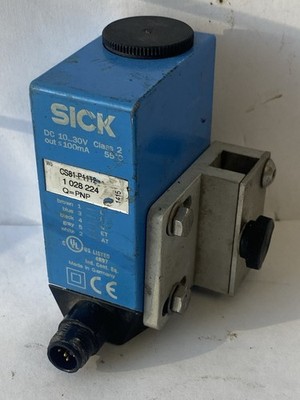 SICK CS81-P1112 Color Sensor 1028224 Light Spot Size 2mm x 4mm
