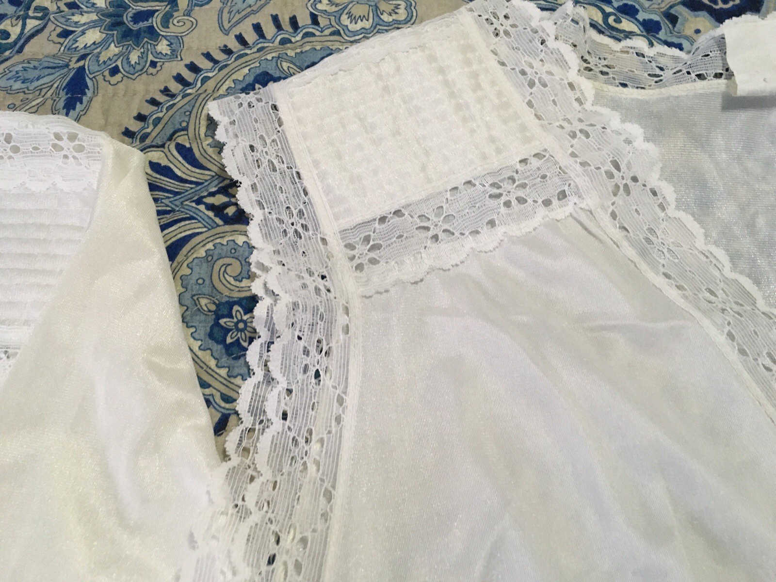 Vintage Nightgown Robe Set Womens Medium Lace Trim Peignoir Sleepwear 70s