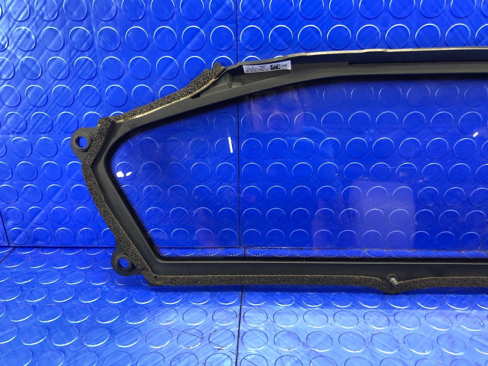 2014-2019 BMW I8 OEM REAR PARTITION GLASS BACK WINDOW 51317393243