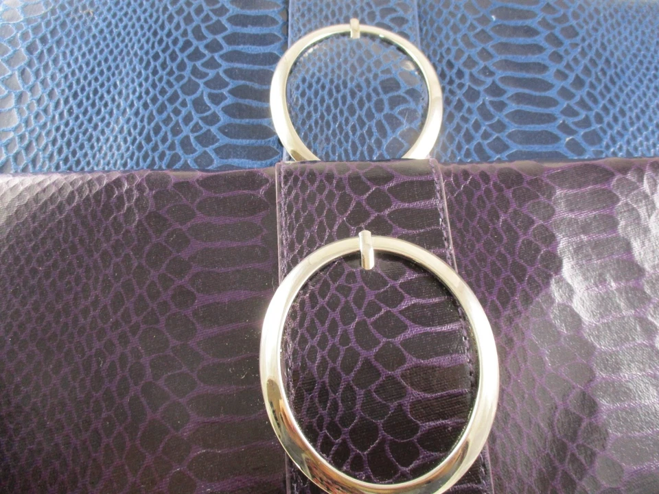 BOLSO CLUTCH GRANDE DE PIEL DE SERPIENTE (COMO) DE COLECCIÓN NUEVO CON ETIQUETAS SOSTIENE TELÉFONO GRANDE FÁCILMENTE (PARA 3) Foto 3 de 4