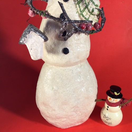 FROSTY THE SNOWMAN FIGURINES SET OF 2 FOLK ART BIRD HOUSE 13" AND 3" - Picture 5 of 12