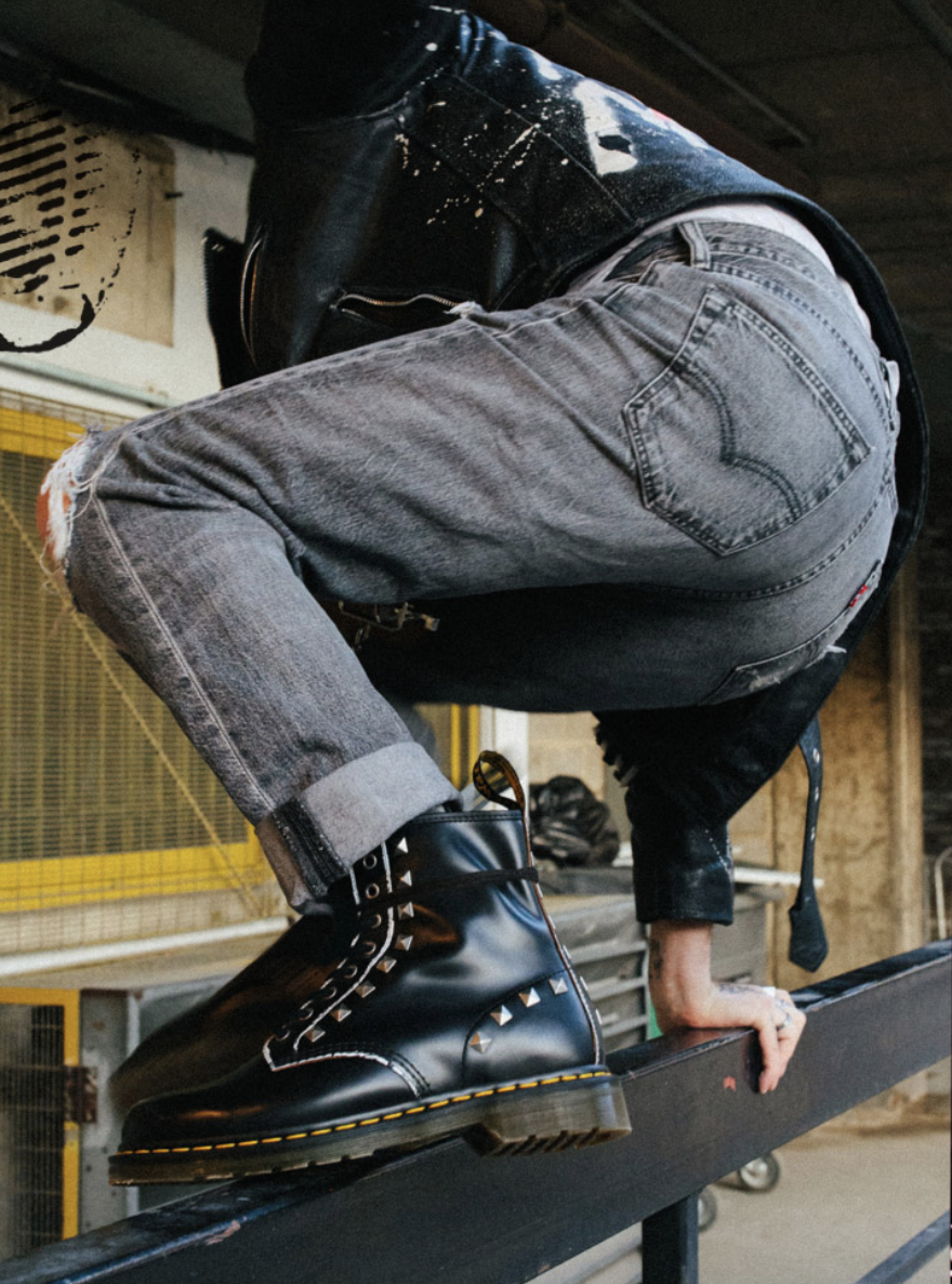 101 arc 6 eye dr martens