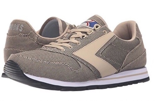 brooks classic sneakers