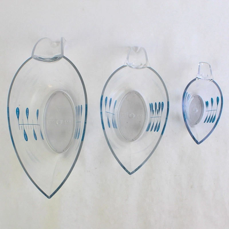 Set of Trudeau Clear Plastic Measuring Cups 1/4 to 2 Cups - Image 2 of 4