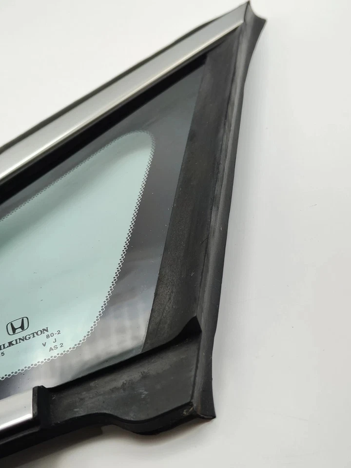 OEM Honda Odyssey 2011-2017 Driver Side Left Tringular Windshield Vent Glass - Image 4 of 4