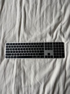 Apple Magic Keyboard with Touch ID & Numeric Keypad Black Keys English USB C