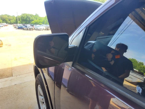 Used Left Door Mirror fits: 2014 Nissan Armada Power single arm mount w/o memory