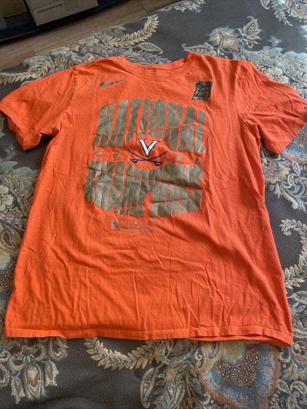 Virginia Cavaliers NCAA Basketball National Champions Men’s T-Shirt L Nike
