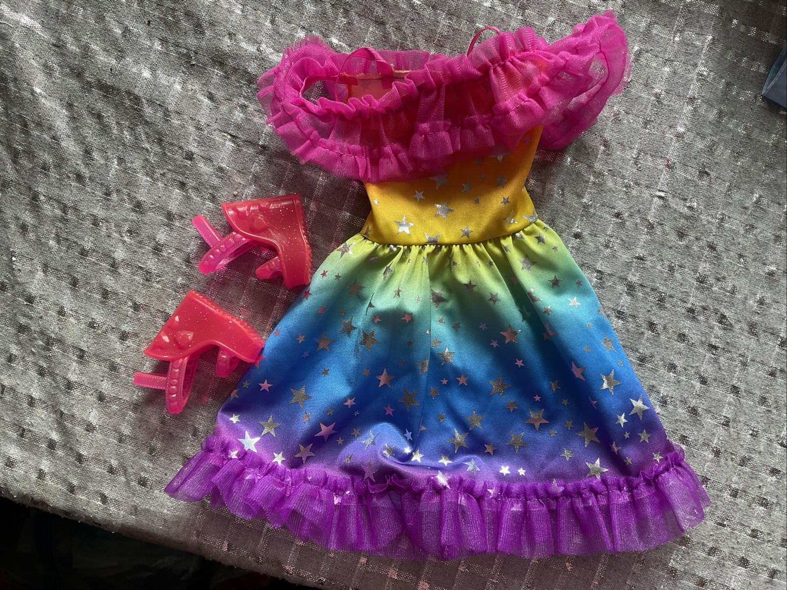 Large 28&rdquo; Barbie Doll Outfit Dress Shoes Rainbow Stars