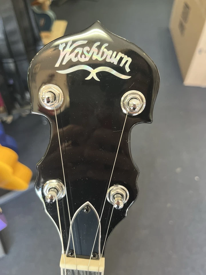 Washburn Banjo B11 with Case - Image 4 of 4