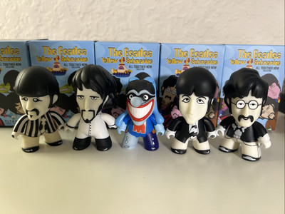 The Beatles Titans Yellow Submarine All Together Now Mini Figures w Max