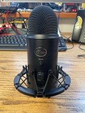 Blue Microphone Yeti X with Knox Gear Shock Mount