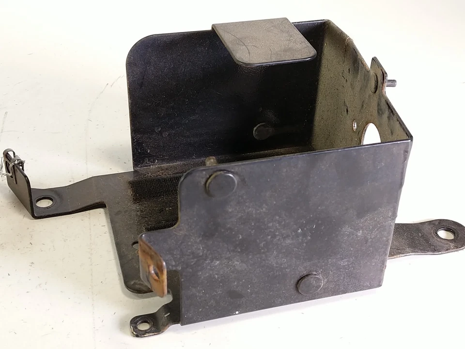 Soporte de montaje en caja 99 Victory V92C ECU Foto 3 de 4