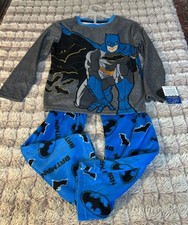 New Batman Long Sleeves Boy Pajamas Size 8 With Fleece Bottoms