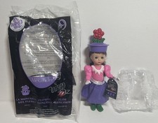 2008 McDonald's Wizard of Oz Flower Munchkin Happy Meal toy Madame Alexander 9