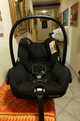 Maxi-Cosi-Kinderschale ohne Neugeborenen-Einsatz, schwarz, gebraucht, wie neu - Bild 2 von 9