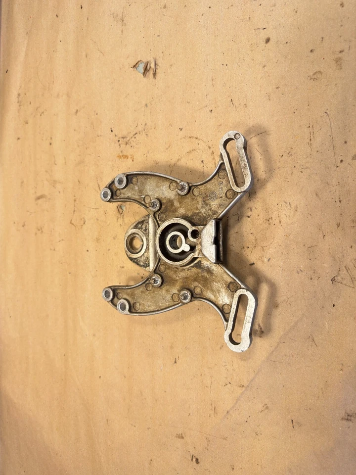 Soporte de montaje del árbol de levas Jaguar XK XKE C4128/1c Foto 3 de 4