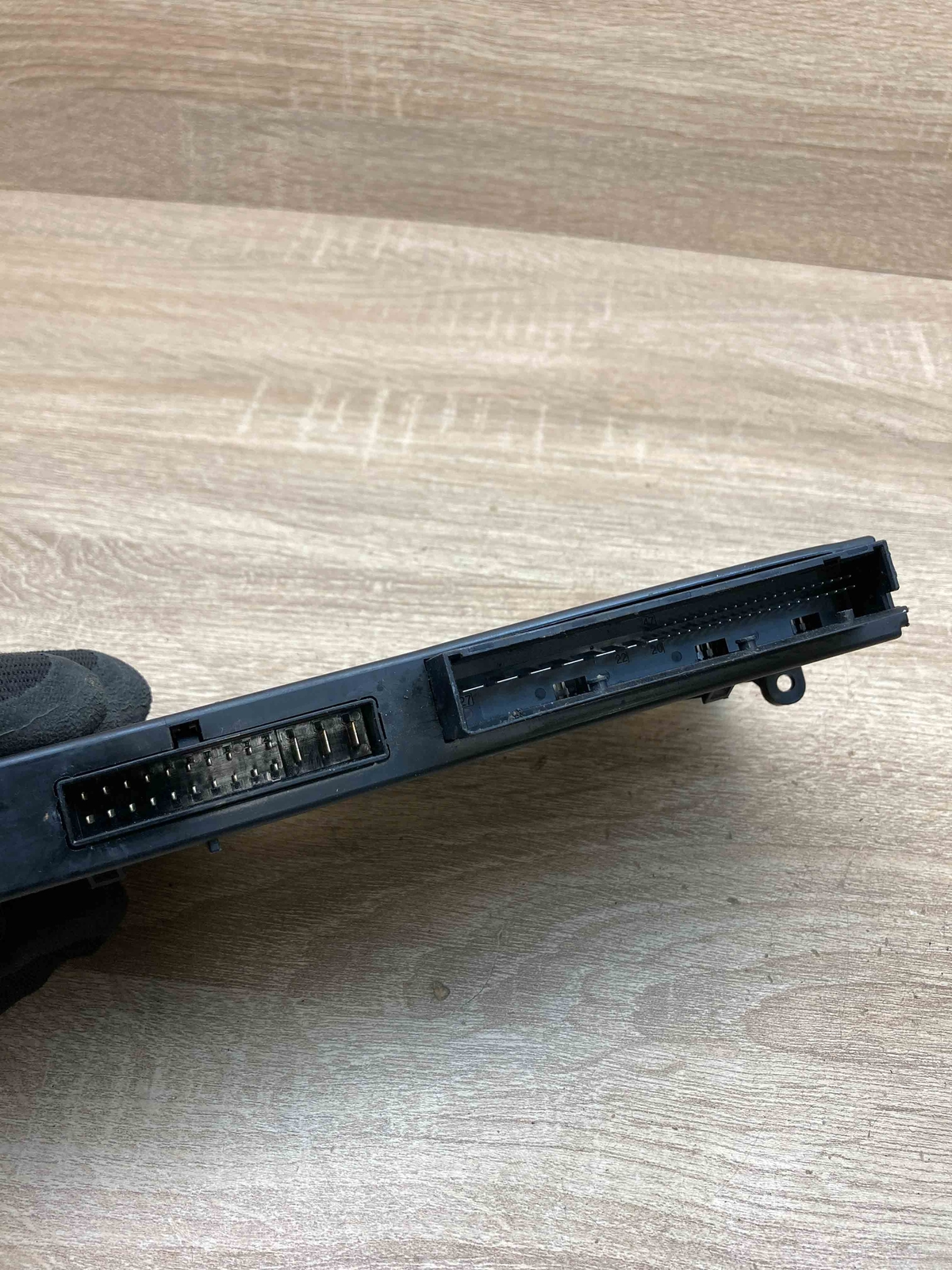 9267470 9267470 01 BMW F Series Comfort Control Unit Module V12 OE  