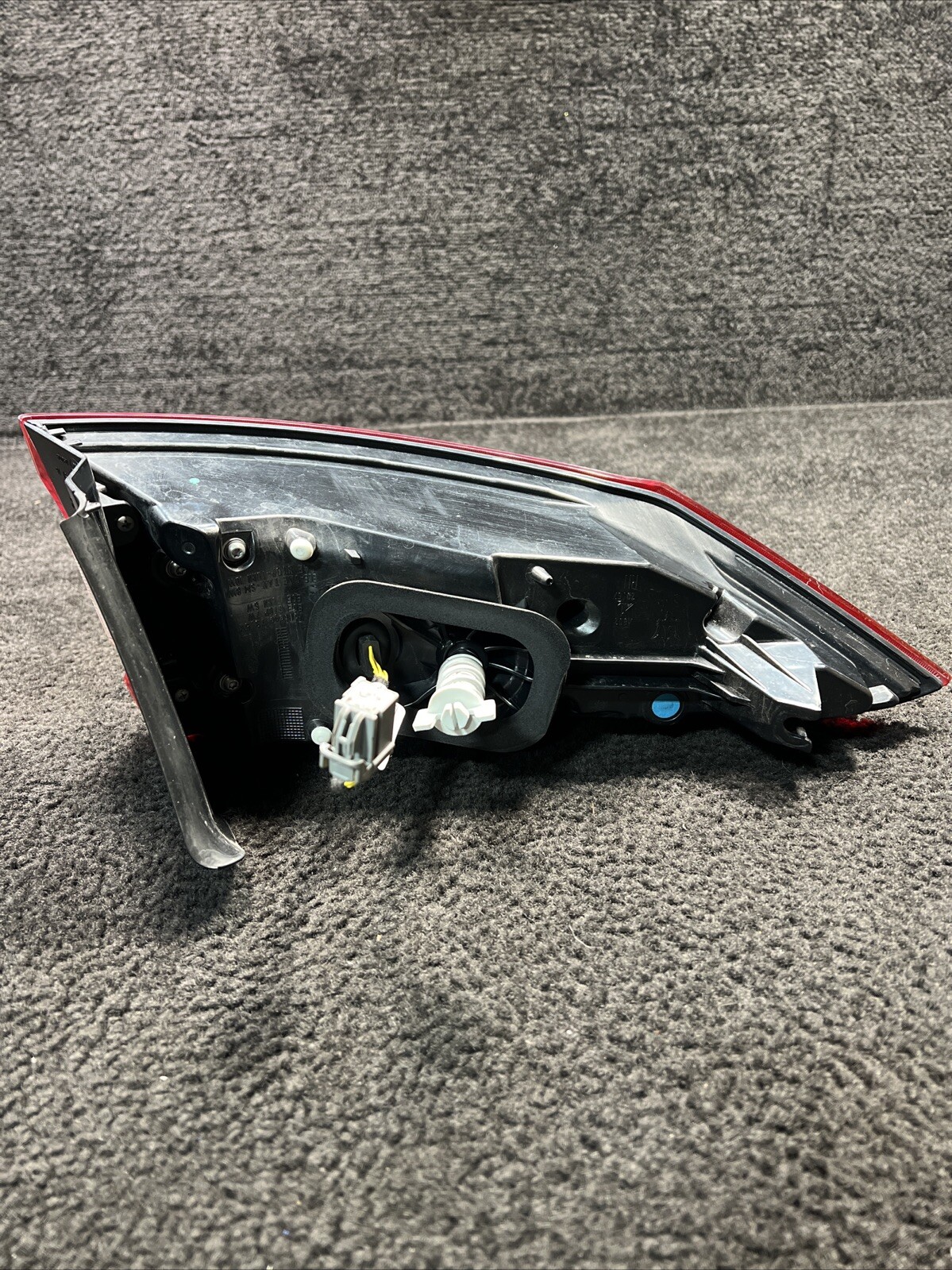 2017 Maserati Levante Right Side Taillight Lamp Assembly OEM