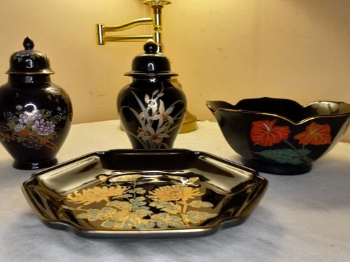 Black Trimmed In Gold Lotts Of 4 Ginger Jars With Lids And Trays Very Georgous Opens in a new window or tab