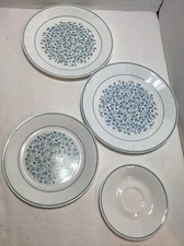 Corelle Blue Heather Replacement Tiny Flowers 2 Dinner 1 Luncheon & 1 Saucer Lot