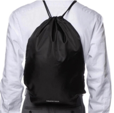 バッグ Balenciaga Canvas Drawstring Backpack s-l400.png