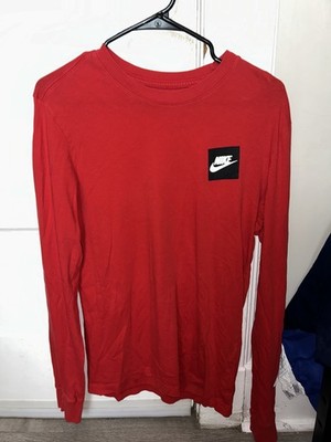 red and black nike long sleeve shirt
