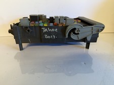 2010-2013 Chevy Truck-Silverado 1500 5.3L Engine Fuse Box Assembly Used OEM