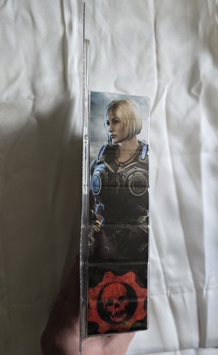 NECA Gears Of War 3 Anya Stroud Action Figure NIB - Picture 2 of 4