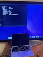 Apple MacBook Pro A1706   13 Zoll  Silber Defekt