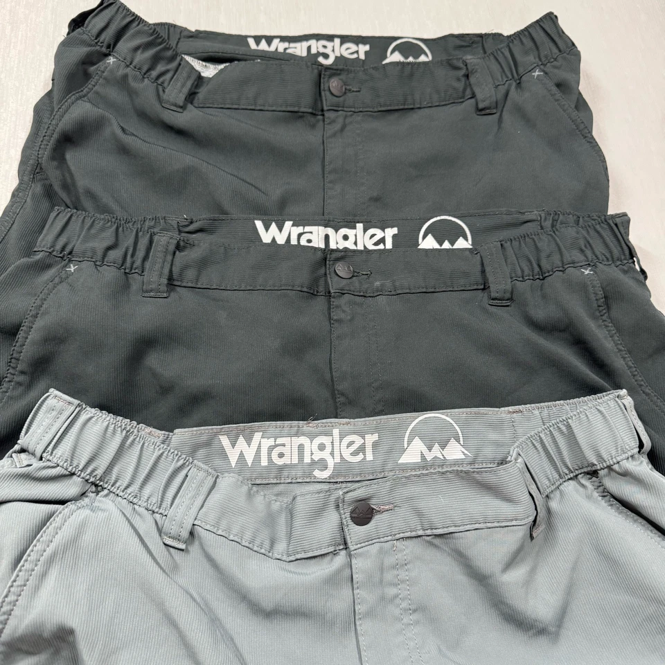 Lote de 3 Pantalones Cortos Utilitarios Wrangler Para Hombre Rendimiento Lateral Elástico Negro 40 Trabajo Foto 2 de 4