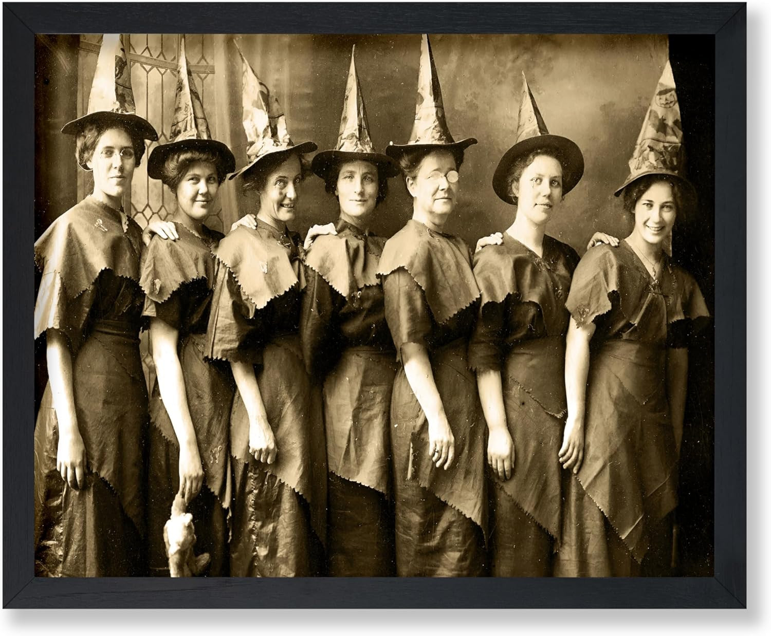 Poster Master Vintage Row of Witches - 8L